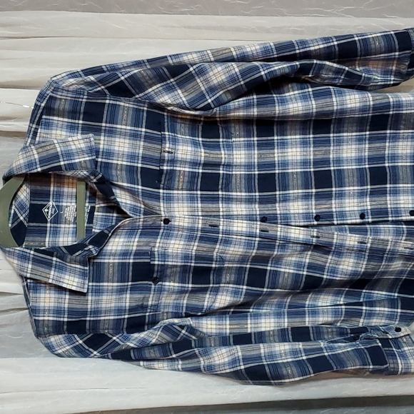 Womens Large St. John's Bay Plaid Flannel - Picture 2 of 3